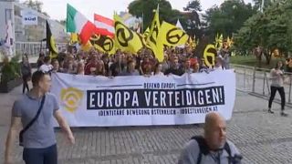 Nationalismus: hunderte Rechtsexteme demonstrieren in Wien