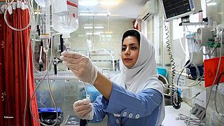 انتقاد از پرداخت «حق آرایش» به پرستاران در تهران