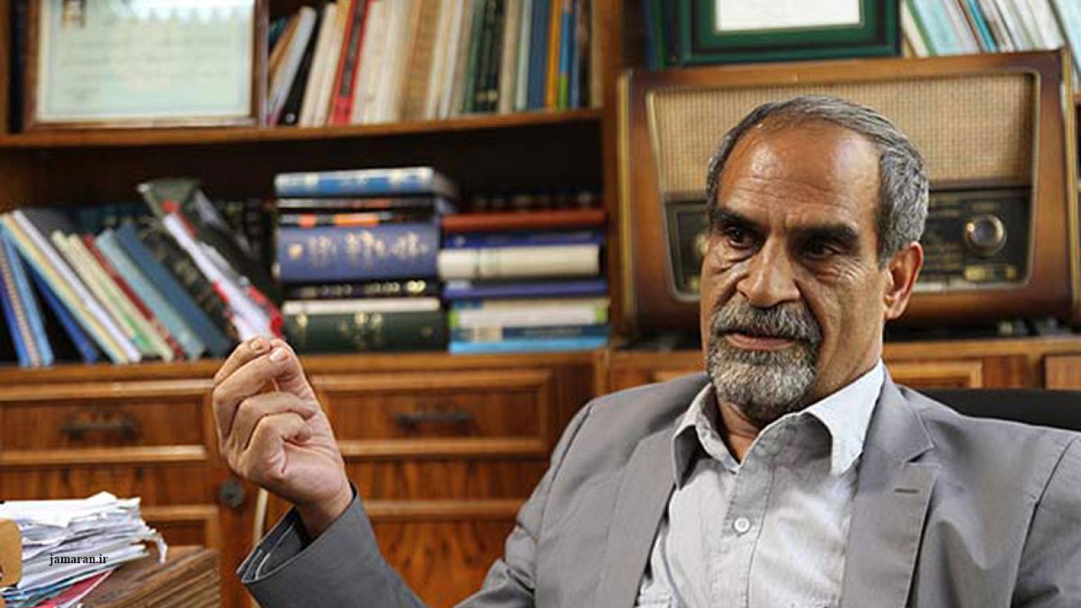 نعمت احمدی: جرم انگاری زیاد، دلیل پر بودن زندان‌ها است