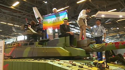 Peace activists disrupt Paris arms show