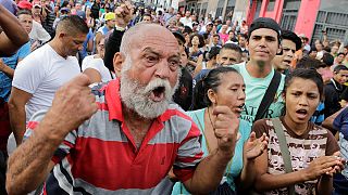 Venezuela : les partisans et les opposants à Maduro manifestent