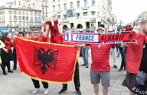 یورو ۲۰۱۶: گشت پلیس در خیابانهای مارسی در آستانه بازی فرانسه و آلبانی