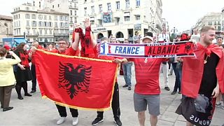 Albanische Fans feiern friedlich in Marseille