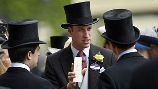 الأمير وليام يقدم تعازيه لضحايا أورلاندو في السفارة الأميركية في لندن
