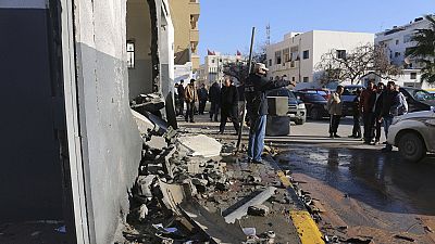 Suicide bomb kills 10 pro-govt forces in Libya