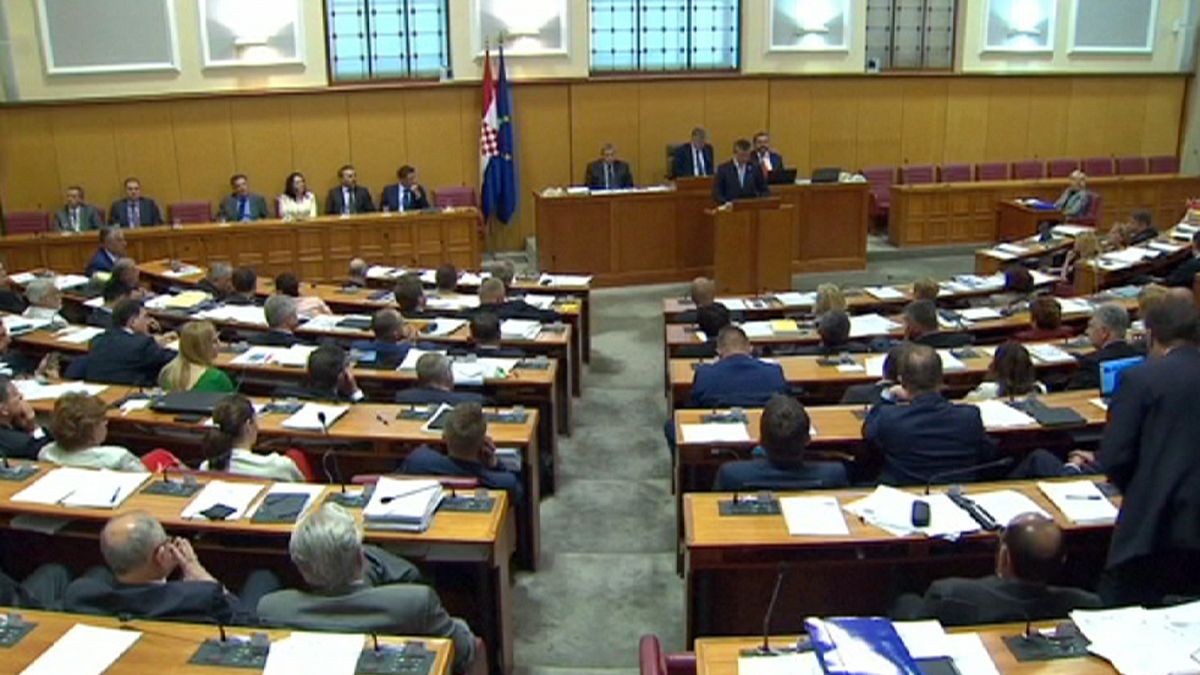 Хорватия: парламент выразил вотум недоверия премьер-министру