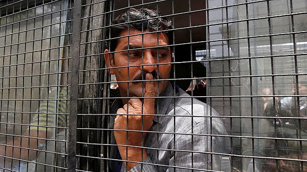 Gucerat katliamına 11 ömür boyu hapis cezası Gucerat katliamına 11 ömür boyu hapis cezası