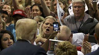 Un homme en possession d'une arme arrêté en marge d'un meeting de Trump