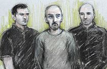 Thomas Mair, acusado do homicídio de Jo Cox diz em tribunal: "O meu nome é morte aos traidores, liberdade para a Grã-Bretanha"