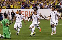 Colombia vence a Perú en los penaltis y ya está en semifinales