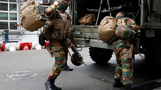 Belgio: volevano strage durante Belgio-Irlanda, 3 incriminati dopo maxi blitz