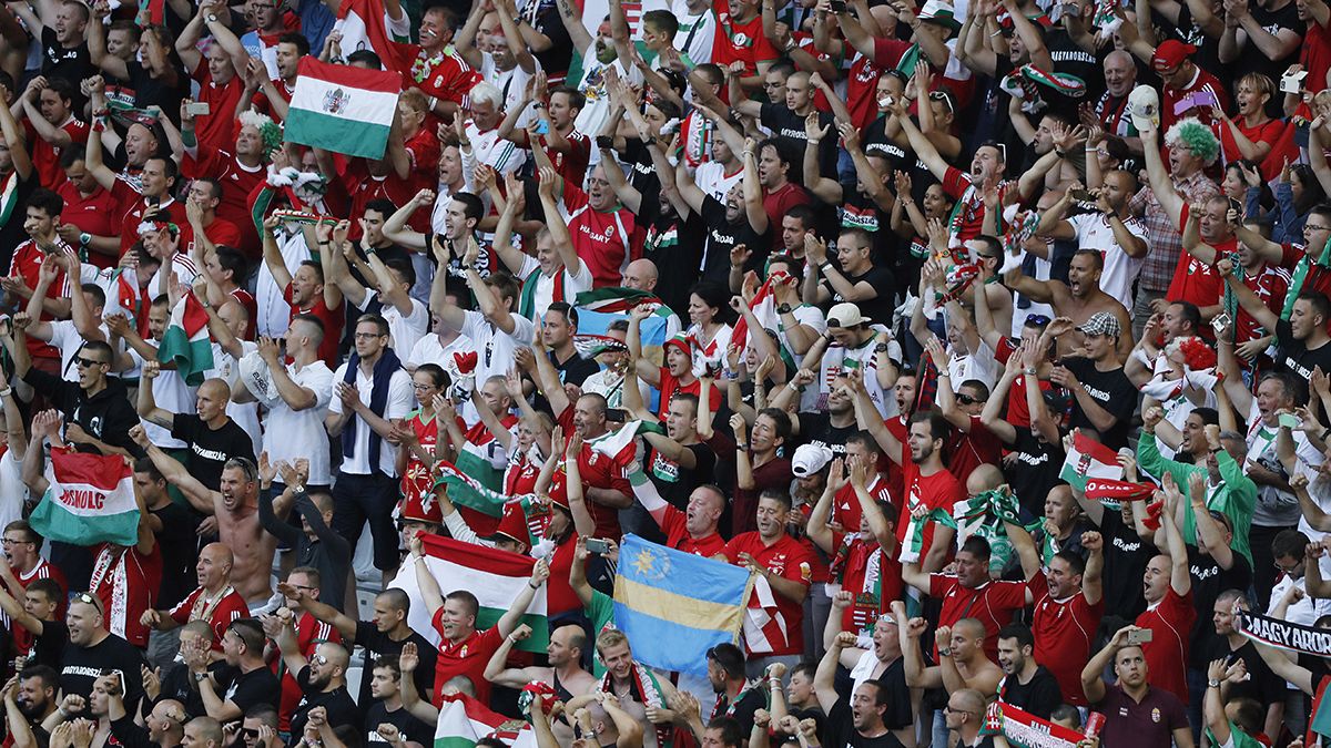 La futbolmanía invade Hungría