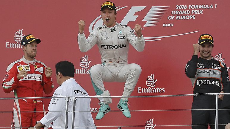 Rosberg triumphs in Baku to extend championship lead