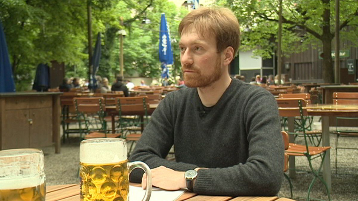 Karl Bär: "Glyphosat ist überall drin - auch im Bier"