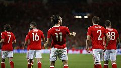 Wales roast Russia to romp to top of Euro 2016 Group B