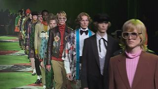 Milano Moda Haftası'nda Gucci, Armani ve Westwood esintileri