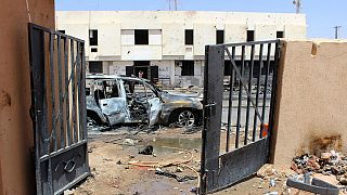 Libya: pro-government forces 'make gains' against ISIL