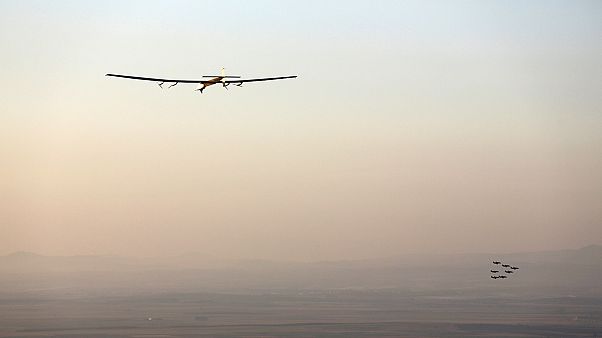 Aterriza en Sevilla el primer avión que cruza el Atlántico alimentado por energía solar Aterriza en Sevilla el primer avión que cruza el Atlántico alimentado por energía solar