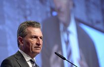 Günther Oettinger acusa a David Cameron del Brexit