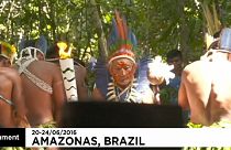 La torche olympique dans l'Amazonie brésilienne