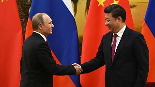 A Pékin, Poutine resserre les liens avec la Chine, si proche alliée