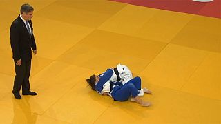 Los judocas japoneses y eslovenos dominan la primera jornada del Gran Premio de Budapest