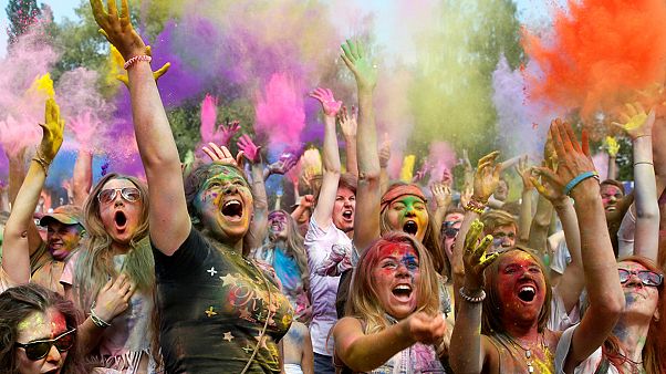 Kijevbe ért a Holi fesztivál Kijevbe ért a Holi fesztivál