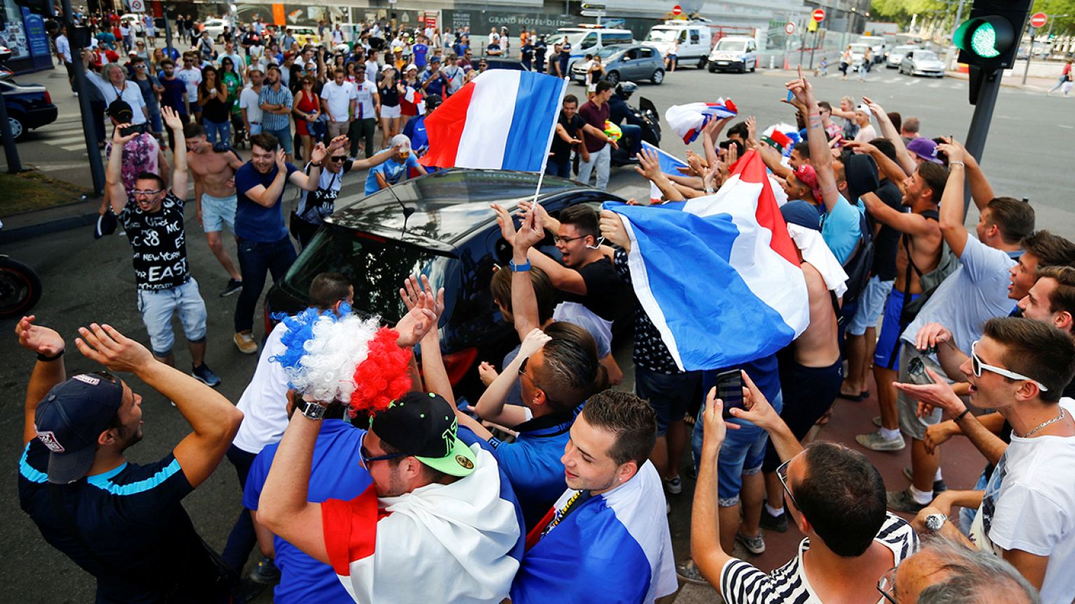 Euro 2016: Οι Γάλλοι γιόρτασαν την πρόκριση επί της Ιρλανδίας