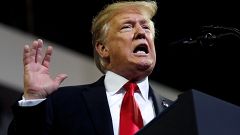Image: U.S. President Donald Trump holds a campaign rally in Council Bluffs