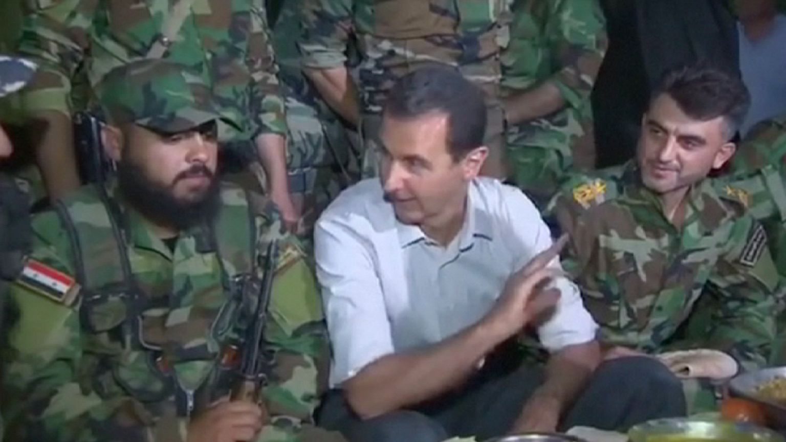 Syrie : Bachar al-Assad s'affiche sur le front