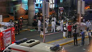 El EI provoca una masacre en el aeropuerto internacional de Estambul: 36 muertos y 147 heridos