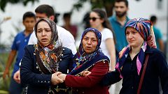 Nach dem Anschlag: Der schwere Gang der Angehörigen