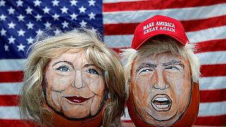 Umfrage: Clinton und Trump Kopf an Kopf