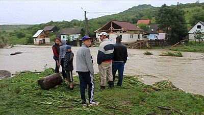 Flucht vor den Fluten: Rumänien kämpft mit Dauerregen