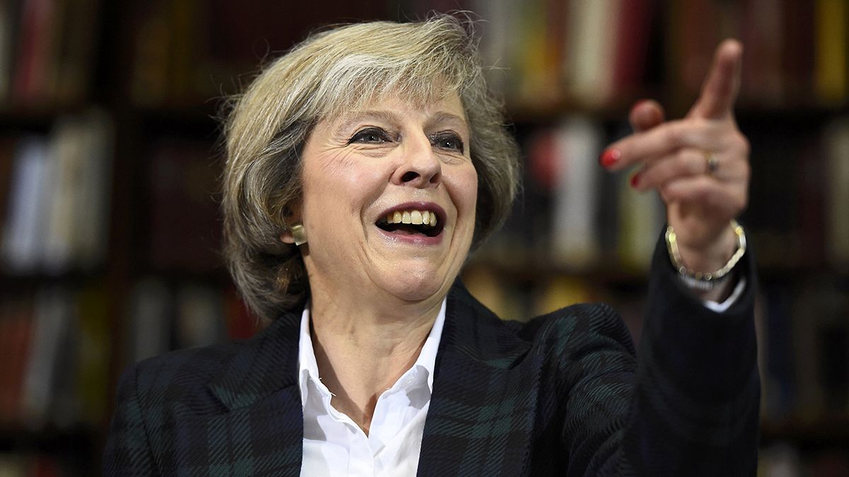 Londra: Theresa May si candida alla guida dei tories e del governo
