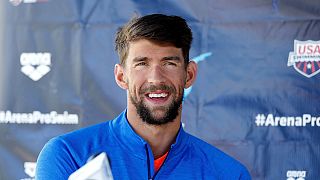 Phelps vuela hacia sus quintos Juegos