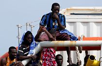 10 morts et 107 migrants sauvés à bord d'un canot au large de la Libye
