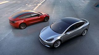 ΗΠΑ: Έρευνα σε 25.000 αυτοκίνητα της Tesla με αυτόματο σύστημα