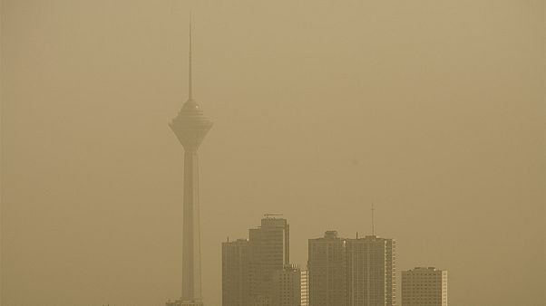 مهمانان ناخواندهای که نفس میگیرند مهمانان ناخواندهای که نفس میگیرند