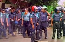 Túszmentésbe kezdtek a bangladesi hatóságok hajnalban