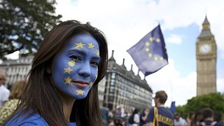 Des milliers de Britanniques déclarent leur amour à l'Union européenne