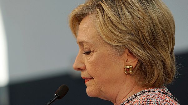 Clinton FBI'ya ifade verdi Clinton FBI'ya ifade verdi