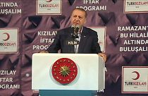 Erdogan: "cittadinanza turca ai profughi siriani"