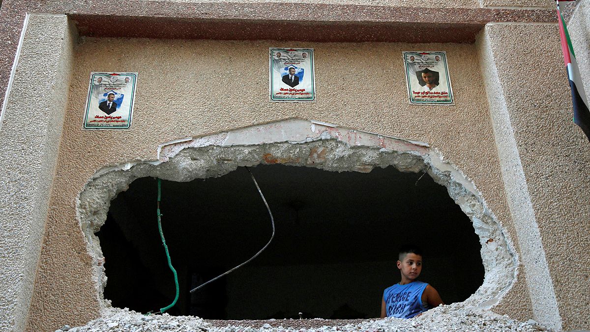 پاسخ اسراییل به مهاجمان فلسطینی: دستگیری اطرافیان٬ تخریب خانه ها و شهرک سازی