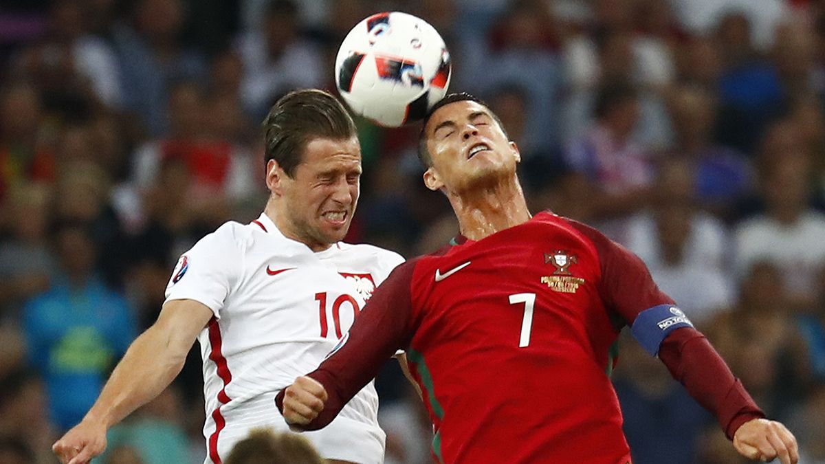 Euro 2016 heads into the final four as Portugal meet Wales