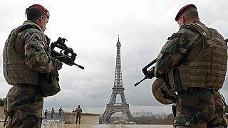 Francia: la commissione parlamentare sugli attentati chiede la riforma dei servizi di intelligence