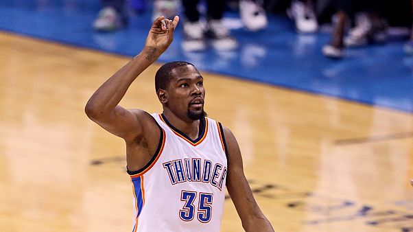 Kevin Durant ruma aos Golden State Warriors Kevin Durant ruma aos Golden State Warriors