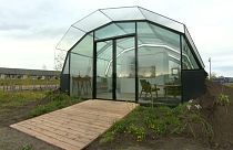 آزمایش خانه شیشه ای در دانمارک برای درک تاثیر نور بر زندگی انسان