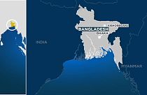 Egy imaházat támadtak meg terroristák Bangladesben