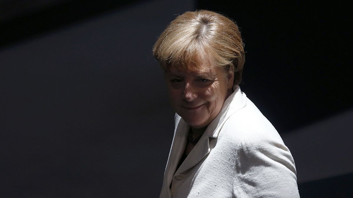 Меркель назвала "оборонительной" политику НАТО в отношении России